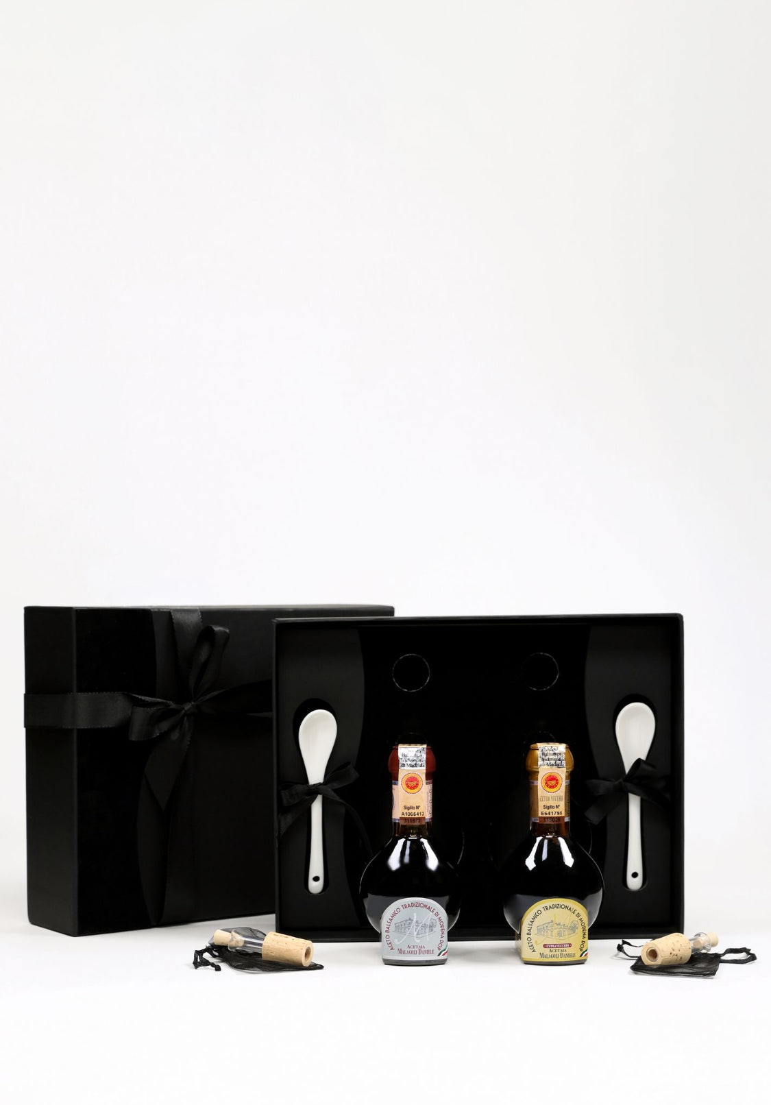 Aceto Balsamico Tradizionale di Modena DOP Invecchiato Minimo 12 e 25 Anni – Elegance