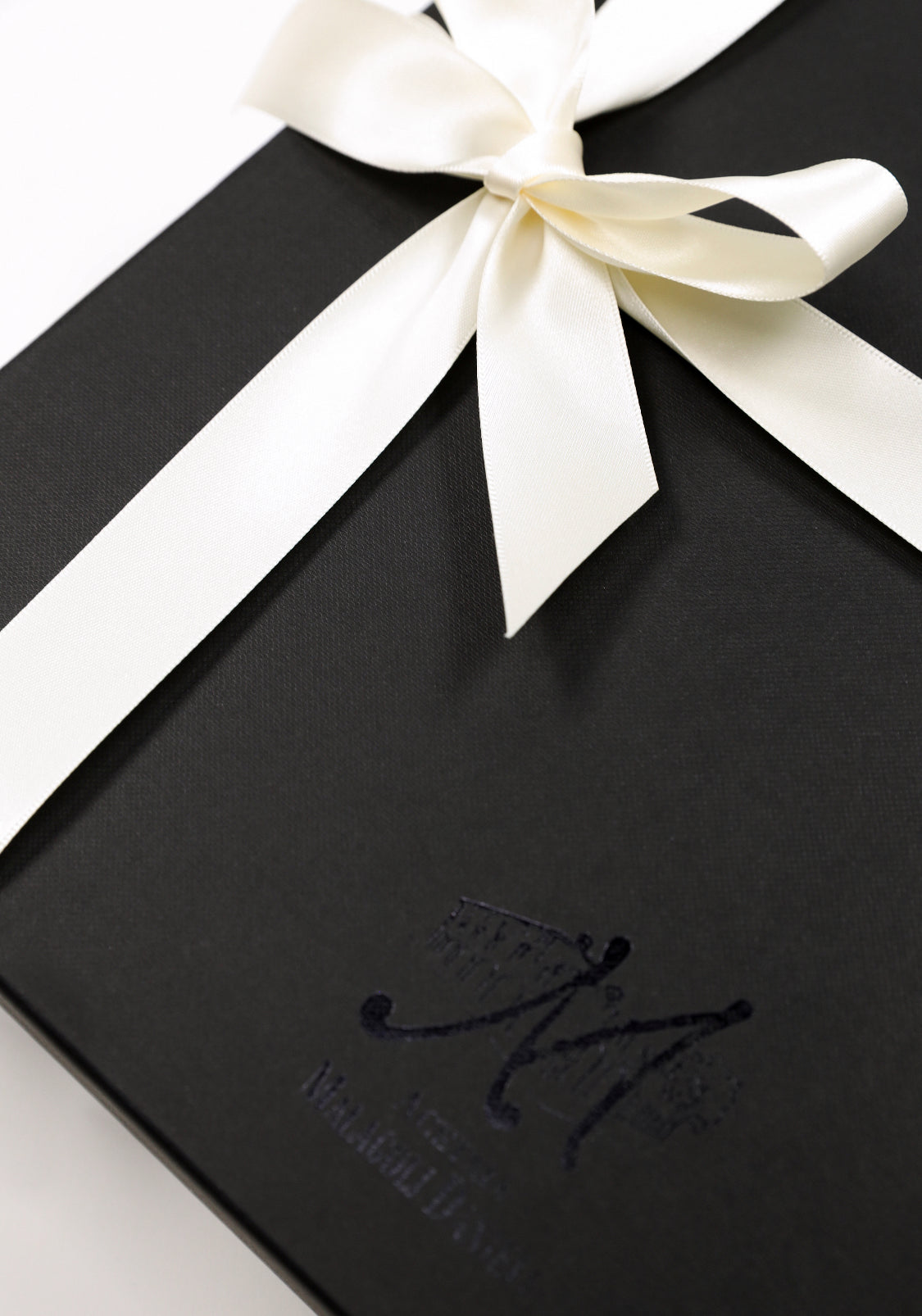 Gift Box Modena – Balsamico IGP, Composta e Parmigiano Reggiano BIO DOP 24 Mesi